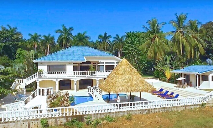 Buenos Aires House | Luxury Tambor Estate with private pool, jacuzzi, and panoramic view