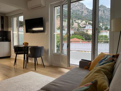Beaulieu-sur-Mer Apartment | Luxury Top Floor Apartment with terrace - Beaulieu Sur Mer