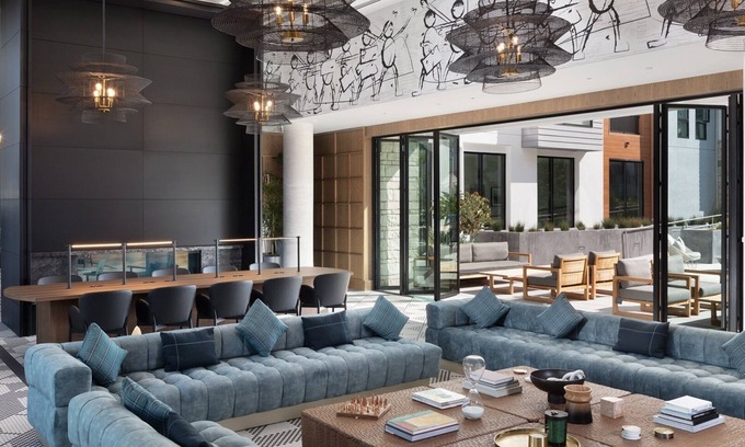 The Crossings Apartment | Luxury Top Floor Apartment in Mountain View, California