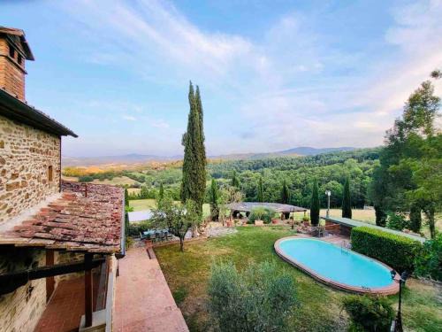 Anghiari Apartment | Luxury Tuscan Farm Stay, 1 bedroom with a pool