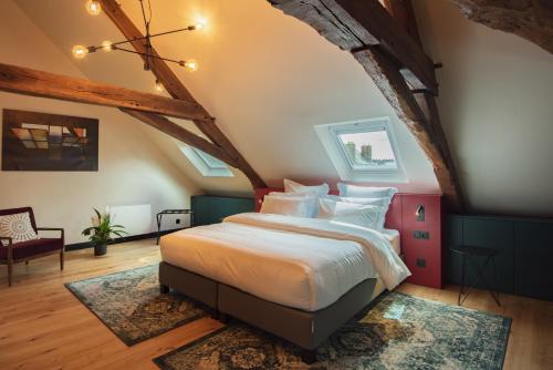 Dinan Apartment | Luxury two-bedroom apartment