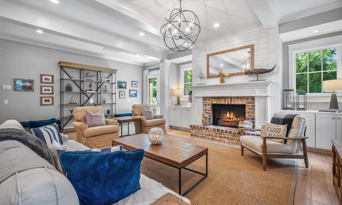 Lawton Woods House | Luxury Vacation home in Sea Pines Resort 4 BR 3.5 BA Bikes & Beach Gear included