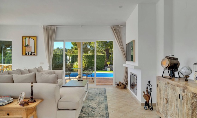 Altea la Vella Villa | Luxury vacation villa with pool. Just 5 minutes from beach, golf and village!