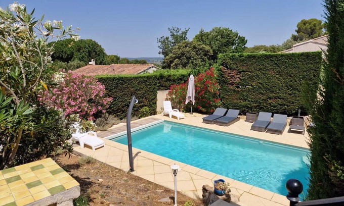Connaux Villa | Luxury Villa 180m² with Swimming Pool, Jacuzzi & Panoramic View - Gard Provence