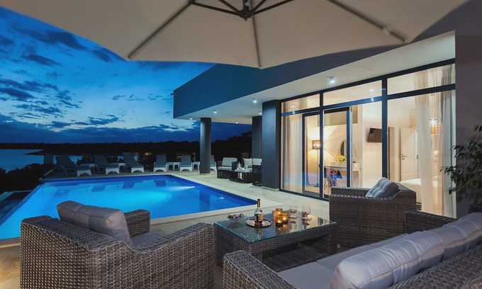 Vela Luka Villa | Luxury Villa Adrian with full privacy in Gradina bay