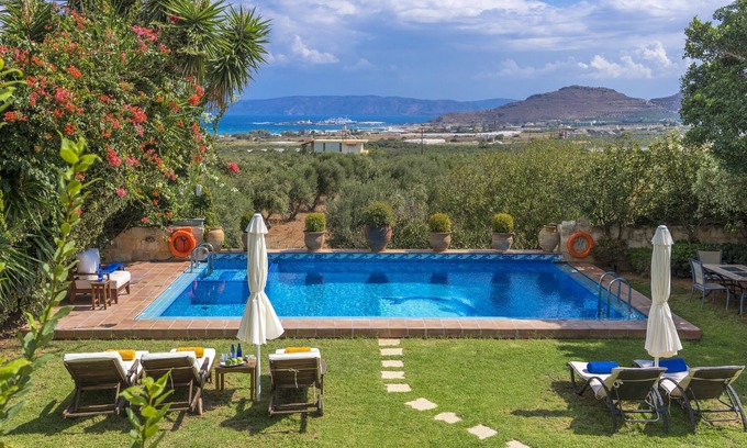 Kaliviani Villa | Luxury Villa Archontariki
