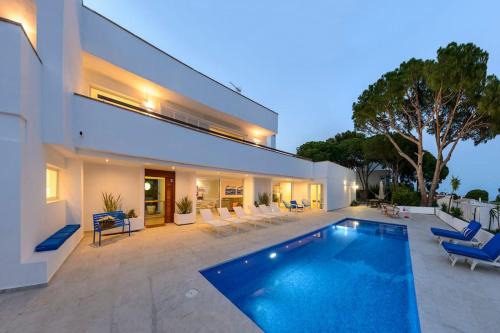 Calonge Villa | Luxury Villa Costa Brava in Calonge Playa de Aro Sea views