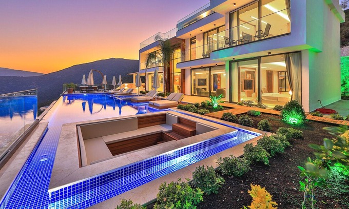 Kepez Villa | Luxury villa for 12, 18m infinity pool with fantastic views over Kalkan Bay