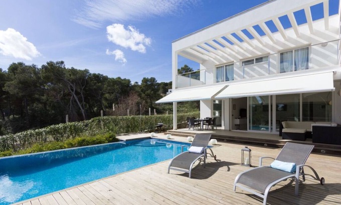 Coves Noves Ski Chalet | Luxury villa in Coves Noves