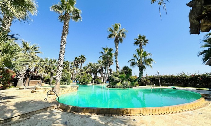 Donnalucata Villa | Luxury Villa in Sicily near the Sea with Swimming Pool and Tennis court