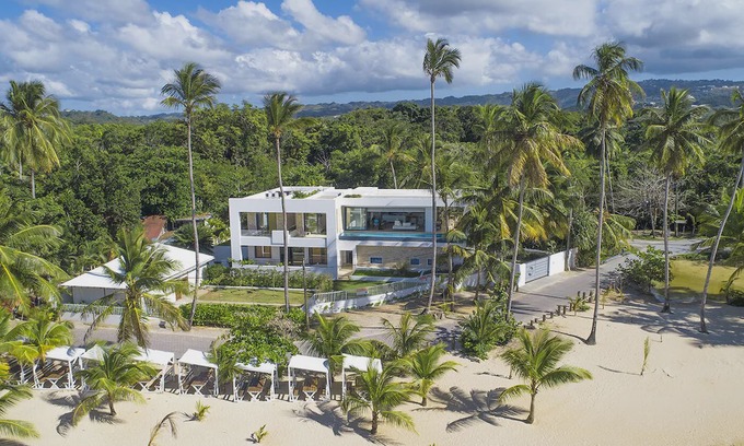 Las Terrenas House | Luxury Villa Laguna Beach Front
