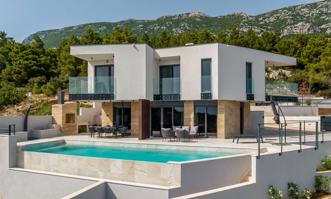 Orebic Villa | Luxury Villa Mare, right on the beach