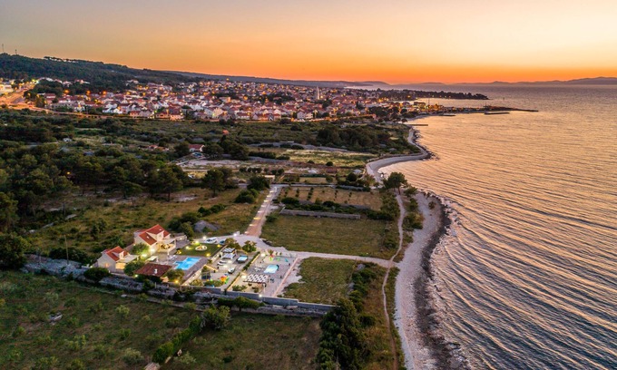 Supetar House | Luxury Villa MIS with private beach,heated pools,jacuzzi,kids pool+6 bikes (6+4)