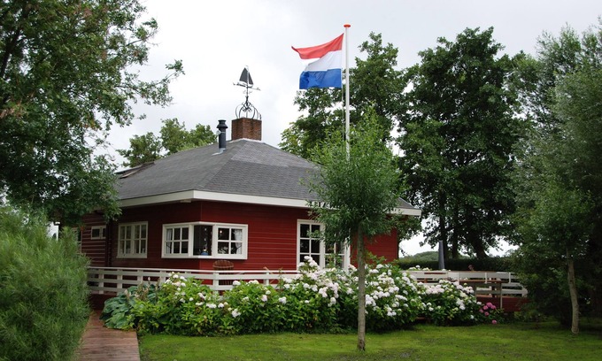 Warten Villa | Luxury villa on an island in National Park Alde Feanen, Eernewoude, Friesland