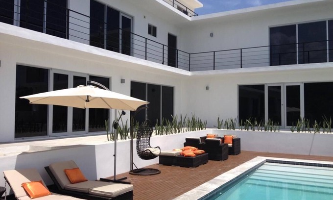New Hope Villa | Luxury Villa Overlooking the Caribbean Sea