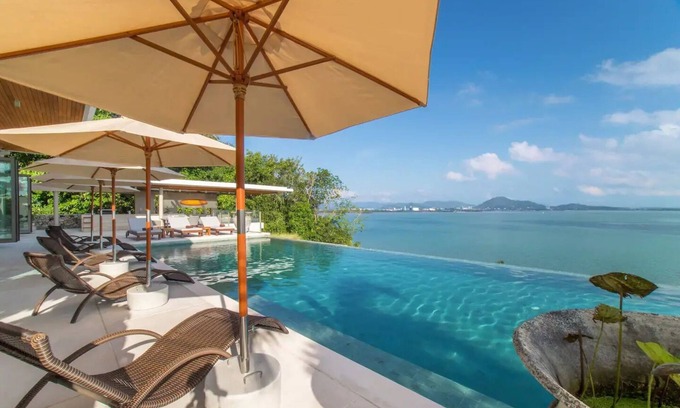 Talat Nuea Villa | Luxury Villa Skyfall Phuket Ocean View