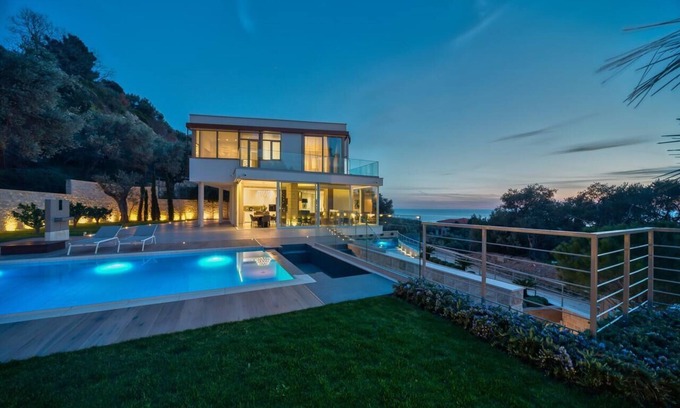 Sveti Stefan Villa | Luxury Villa Sveti Stefan