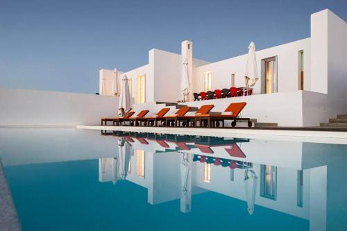 Nea Cryssi Akti Villa | Luxury villa-The Edge