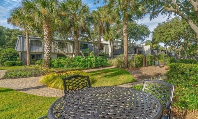 Hilton Head Island Condo | LUXURY VILLA WITH WITH POOL,NEAR BEACH, COASTAL VIBES ON HILTON HEAD