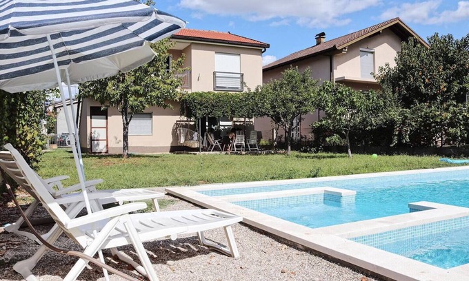 Blagaj Villa | Luxury Villa With Pool & Jacuzzy 8 Min from Mostar
