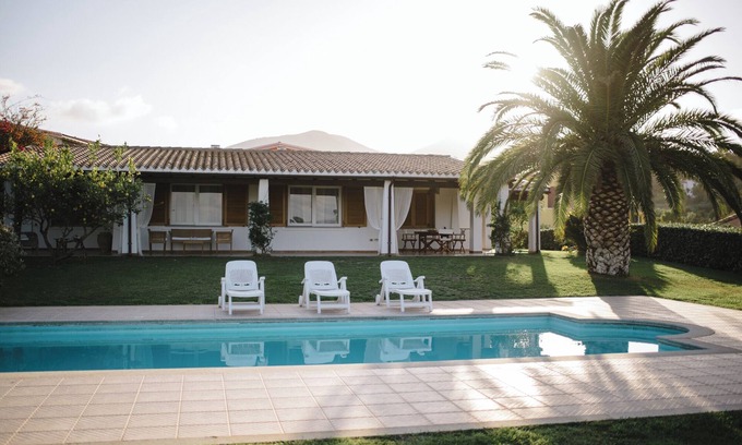 Tertenia Villa | Luxury Villa with private pool, suitable for families and groups of friends