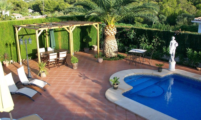 Panorama Villa | Luxury Villa With Private Pool, UK TV And Wi-Fi