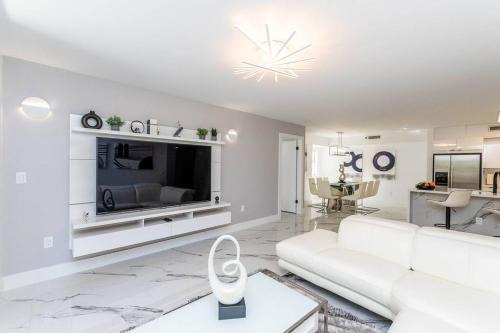 Aventura Apartment | Luxury VIP 3 Bed 2 Bath Apartment Yacht Club Aventura