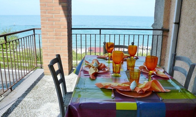 Fossacesia Marina House | Luxury waterfront palazzo in Abruzzo on the Adriatic Sea beach
