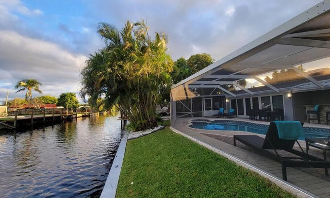 North Corals House | Luxury Waterfront Home minutes from the beach