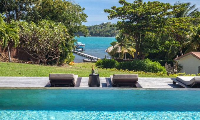 Le Vauclin Villa | Luxury waterfront villa (MQFR08)