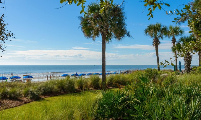 Palmetto Dunes Villa | Luxury Wendover Dunes villa, steps to ocean