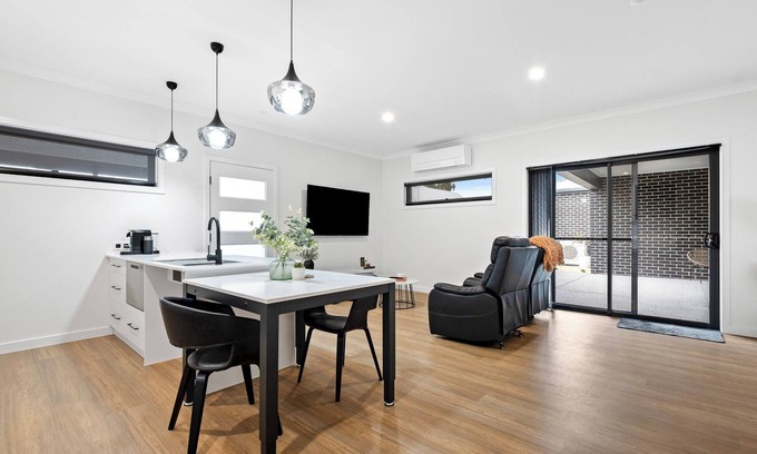 Mount Gambier Apartment | Luxury Wheelchair Accessible Accommodation,