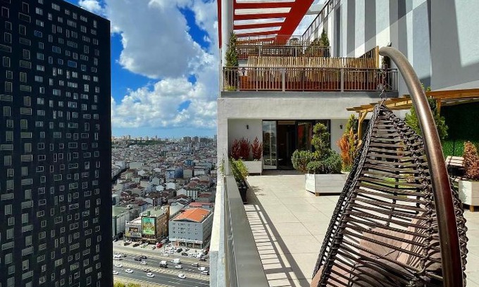 Mahmutbey Apartment | Luxury ZmZm terrace