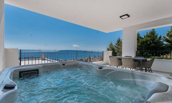 Moca Apartment | LuxuryAptInVilla Opal SharedPool HotTub Sea View