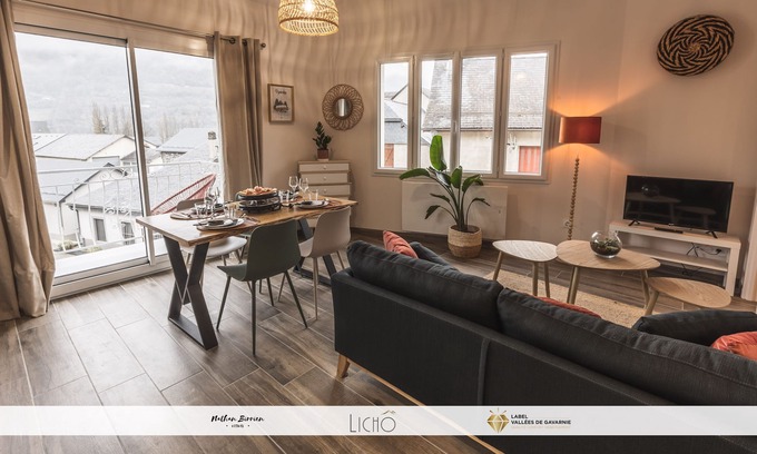Esquieze-Sere Apartment | Luz St Sauveur, appt 52 m2, Cozy, new, quiet with mountain views!