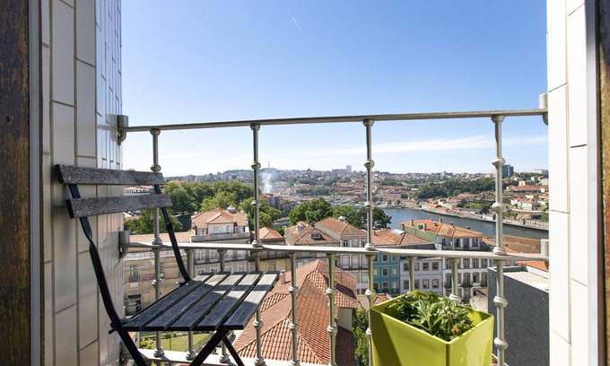 Uniao de Freguesias do Centro Apartment | LV Premier Clerigos RE1- AC, elevator, river view