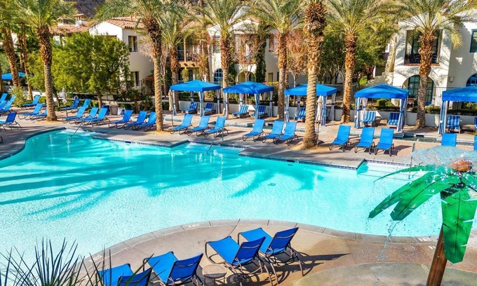 La Quinta Apartment | LV307 Town Home with 3 Bedroom Suites and Direct Mountain Views