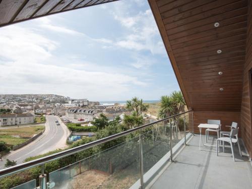 Perranporth House | Lyndhurst