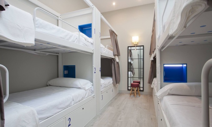 La Trinidad Hostel | Málaga Stop Hostel
