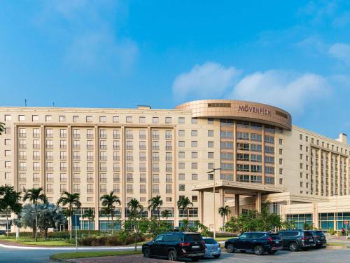 Victoria Borg Hotel | Mövenpick Ambassador Hotel Accra
