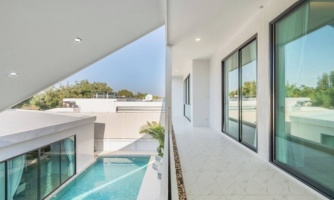 Na Chom Thian Villa | Mövenpick Pool Villa 6BR