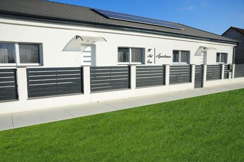 Soltvadkert Apartment | M Art Inn Apartman