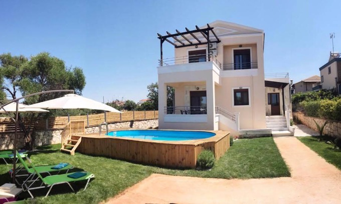 Kathiana Villa | M&M Villa
