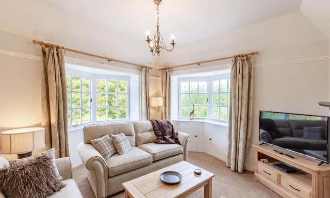 Taynuilt House | MacLeary Apartment