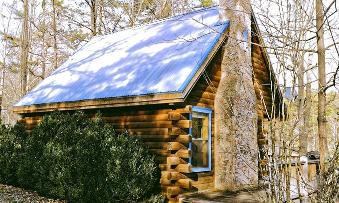 Murphy Cabin | MacLeod cabin in Scottish Woods