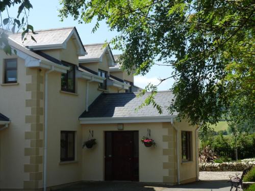 Macreddin Village Bed & Breakfast | Macreddin Rock Bed & Breakfast