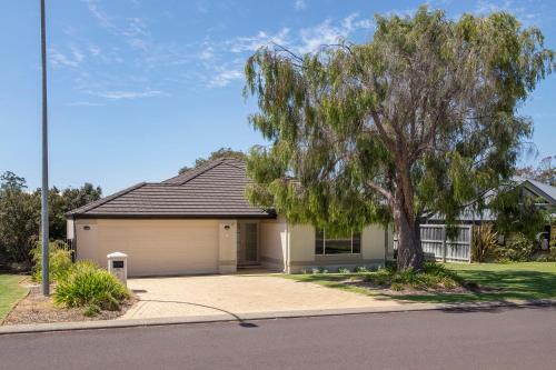Dunsborough House | Macs Manor