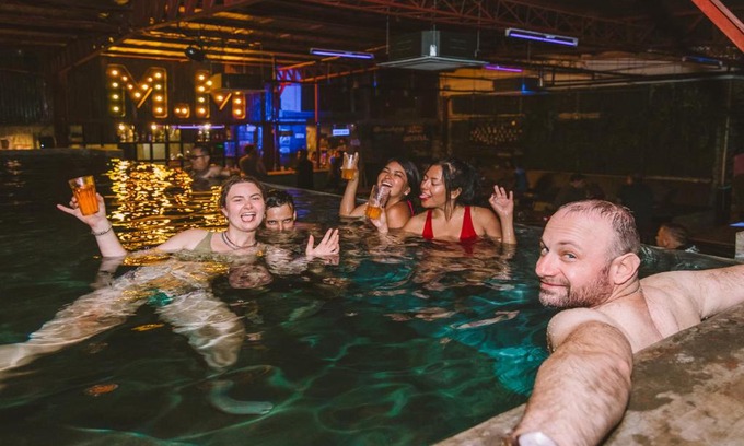 Cebu Hostel | Mad Monkey Cebu City