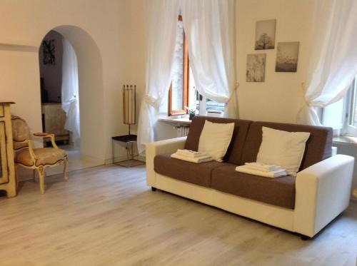 Historic Centre Apartment | Madama Suite