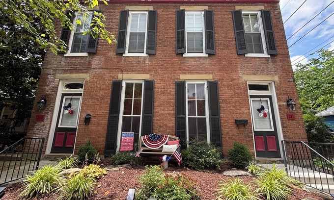 Madison House | "Madison Manor II" by The River: Hot Tub, Patio, FirePit, Grill